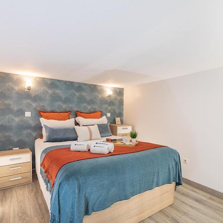 Deluxe Spacious Flats W Mezzanine By Host Wise Apartment Porto Luaran gambar