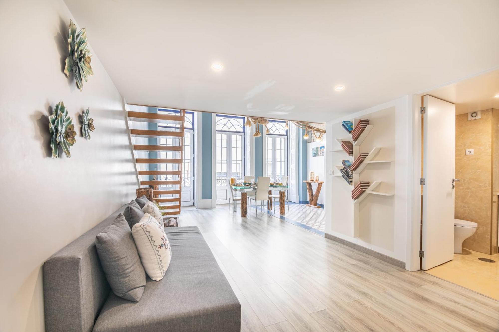 Deluxe Spacious Flats W Mezzanine By Host Wise Apartment Porto Luaran gambar