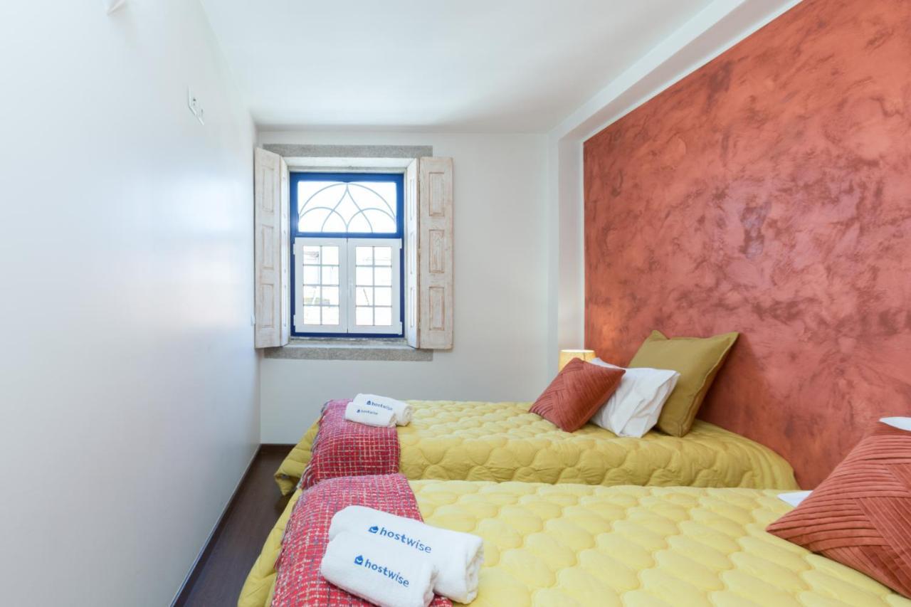 Deluxe Spacious Flats W Mezzanine By Host Wise Apartment Porto Luaran gambar
