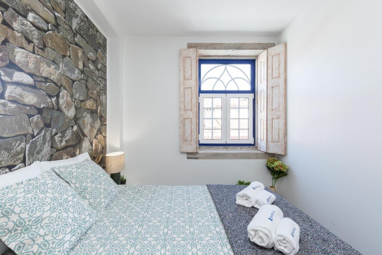 Deluxe Spacious Flats W Mezzanine By Host Wise Apartment Porto Luaran gambar